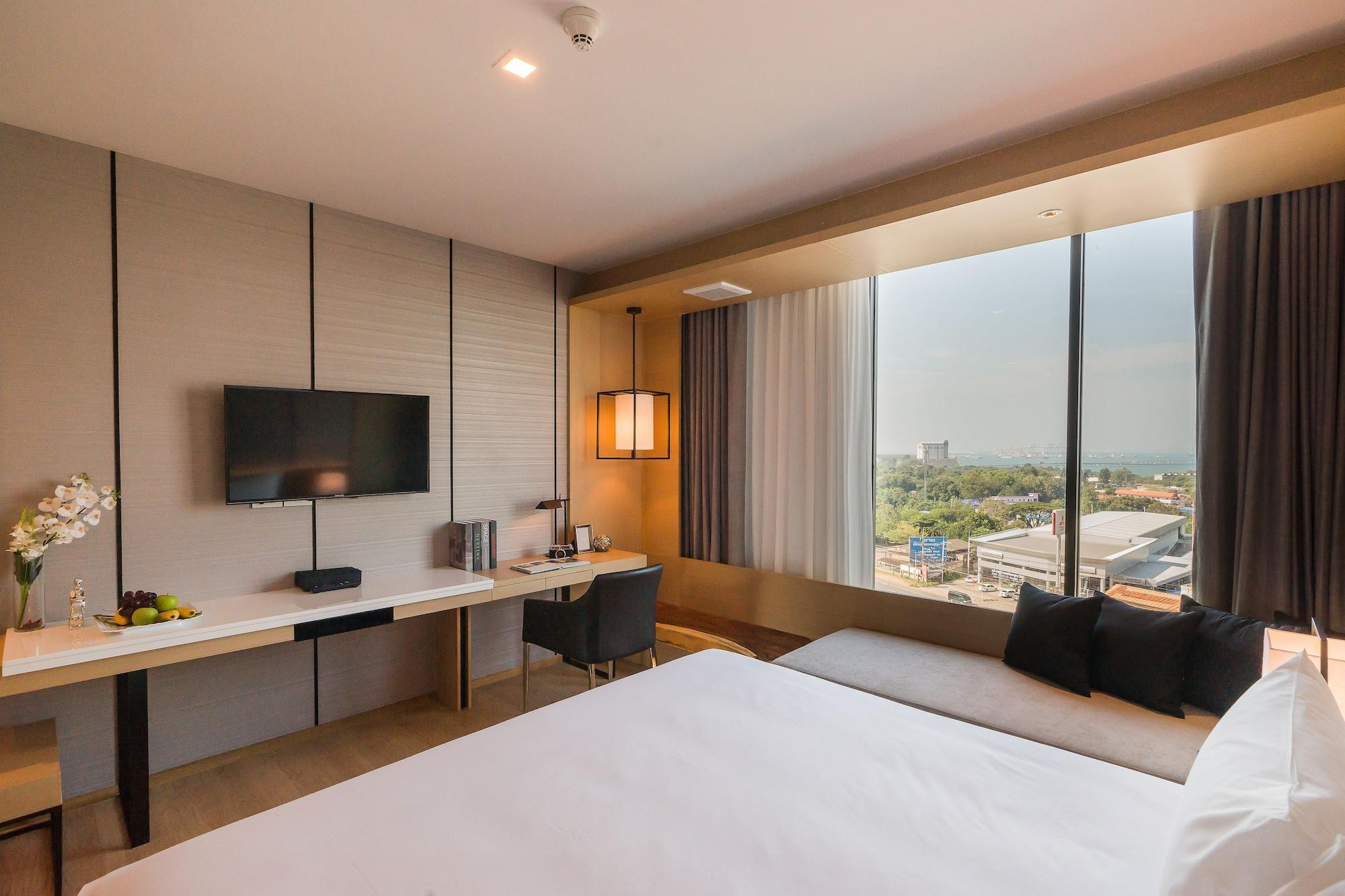 Arize Hotel Sri Racha Сирача Экстерьер фото