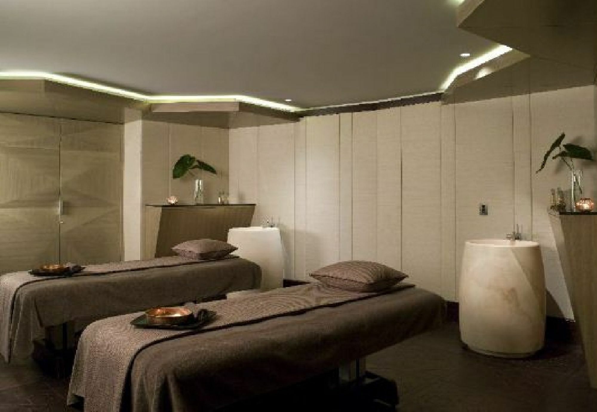 Arize Hotel Sri Racha Сирача Экстерьер фото