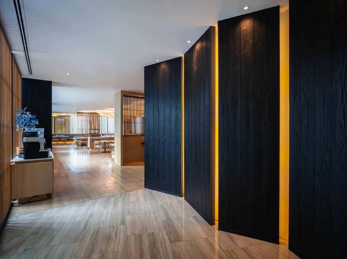 Arize Hotel Sri Racha Сирача Экстерьер фото